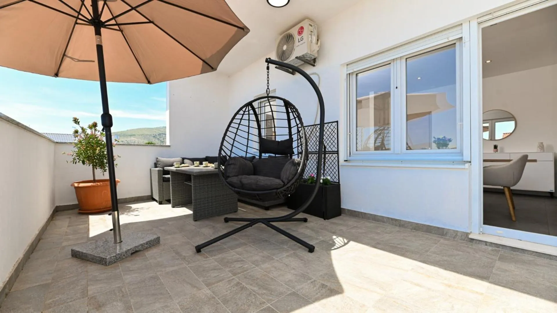 Apartment Smile&Waves Trogir 0*,  Kroatien